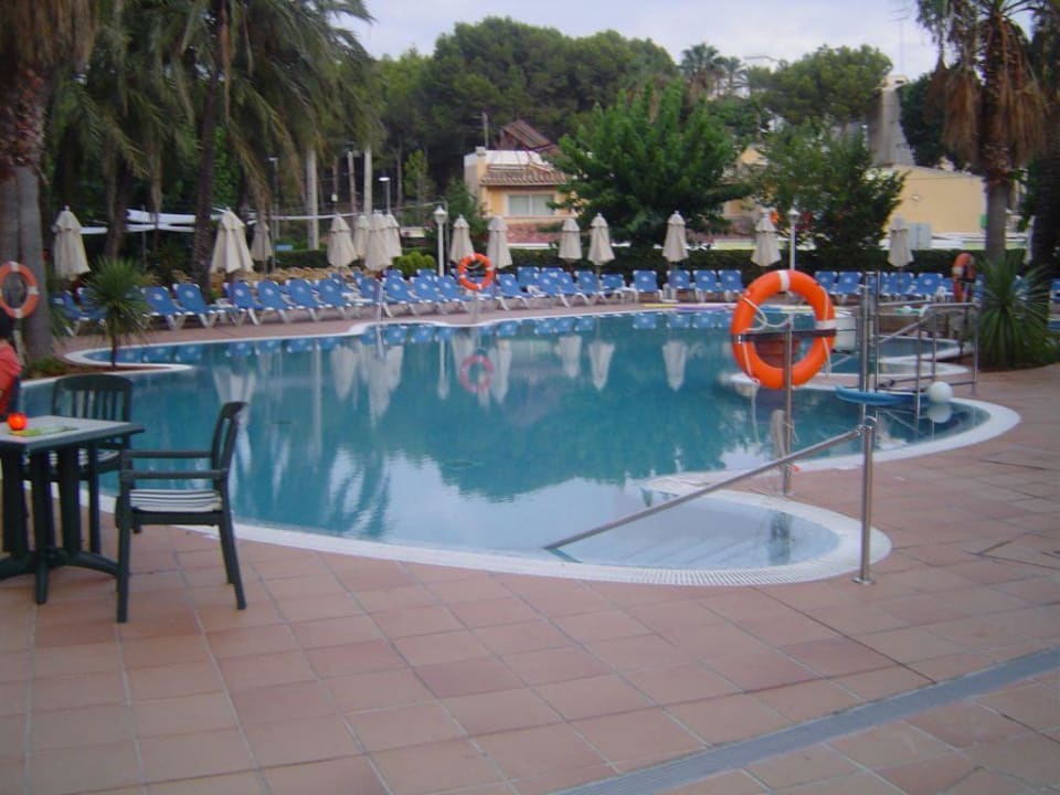 Pool Valentin Reina Paguera