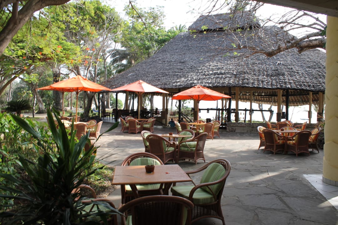 Tapa Tapa Poolbar Baobab Beach Resort & Spa