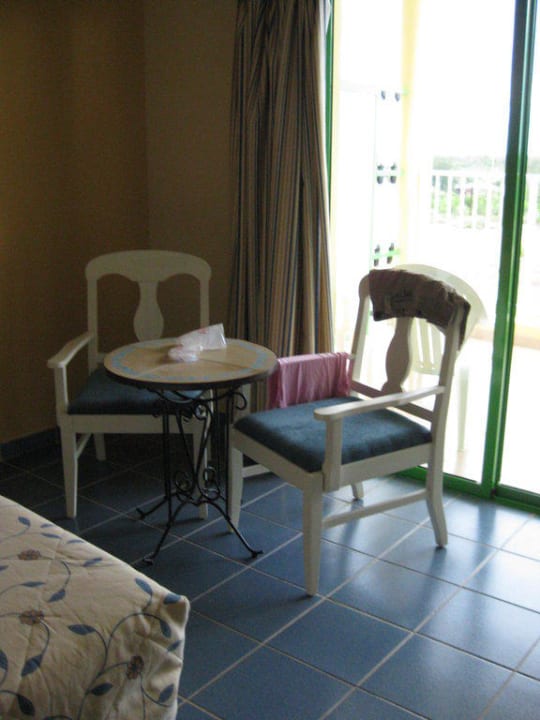 Genug Sitzmöglichkeiten Iberostar Origin Taínos