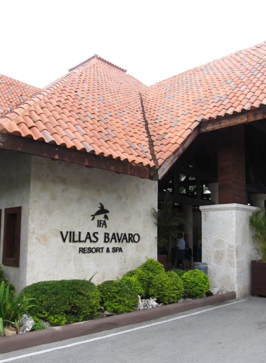 Hoteleingang Villas Bavaro Resort & Spa