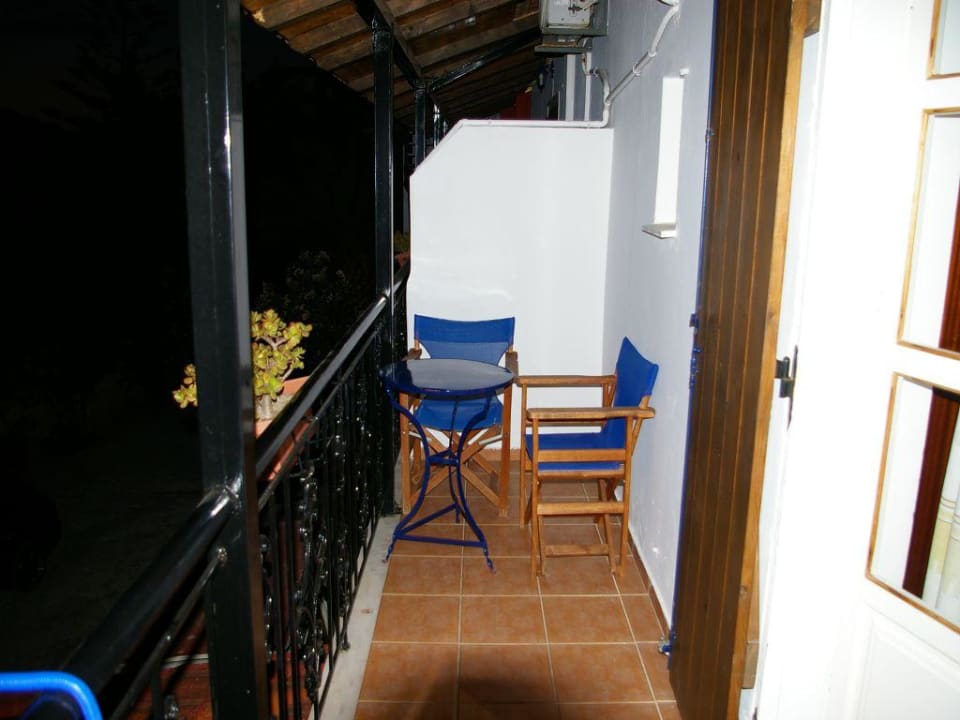 Balkon Pension To Konaki