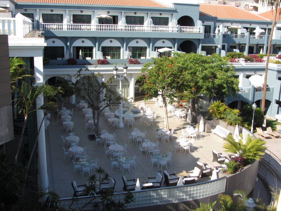 Blick von der  Dachpoolterrasse Adrián Hoteles Colón Guanahaní - Adults only