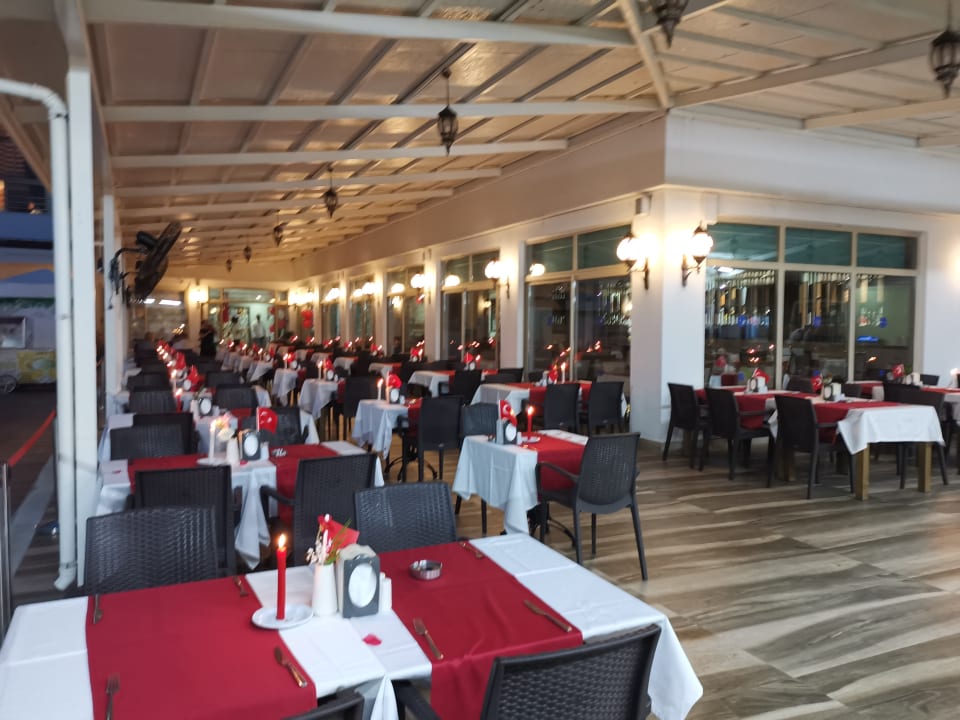 Gastro Side Aquamarin Resort & Spa