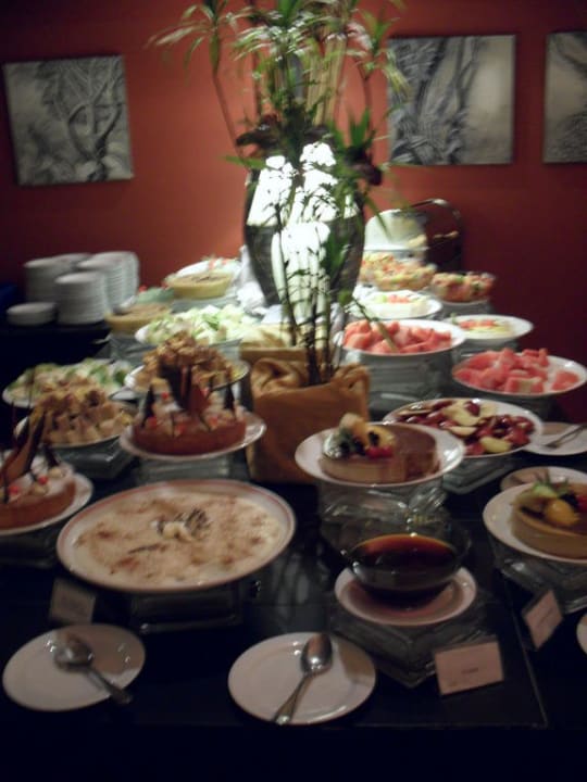 Nachspeisen-Buffet Adaaran Select Hudhuran Fushi - Premium All Inclusive