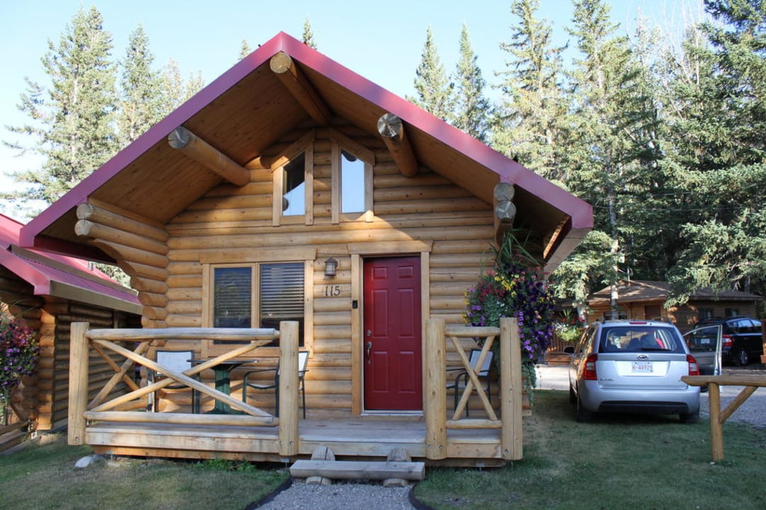 Deluxe Cabin Pocahontas Cabins