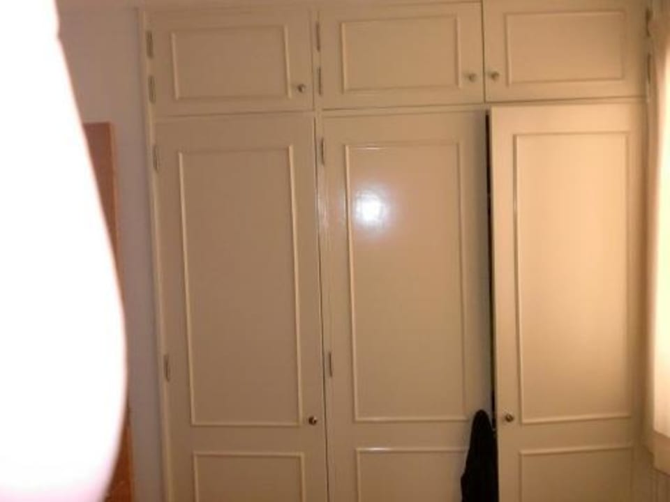 Großer Schrank im Schlafzimmer Apartamentos Horizonte