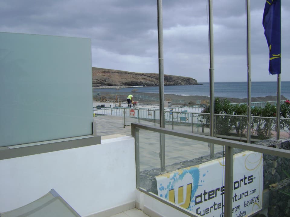 Baustelle vor der Terrasse R2 Bahía Playa Design Hotel & Spa - Adults Only
