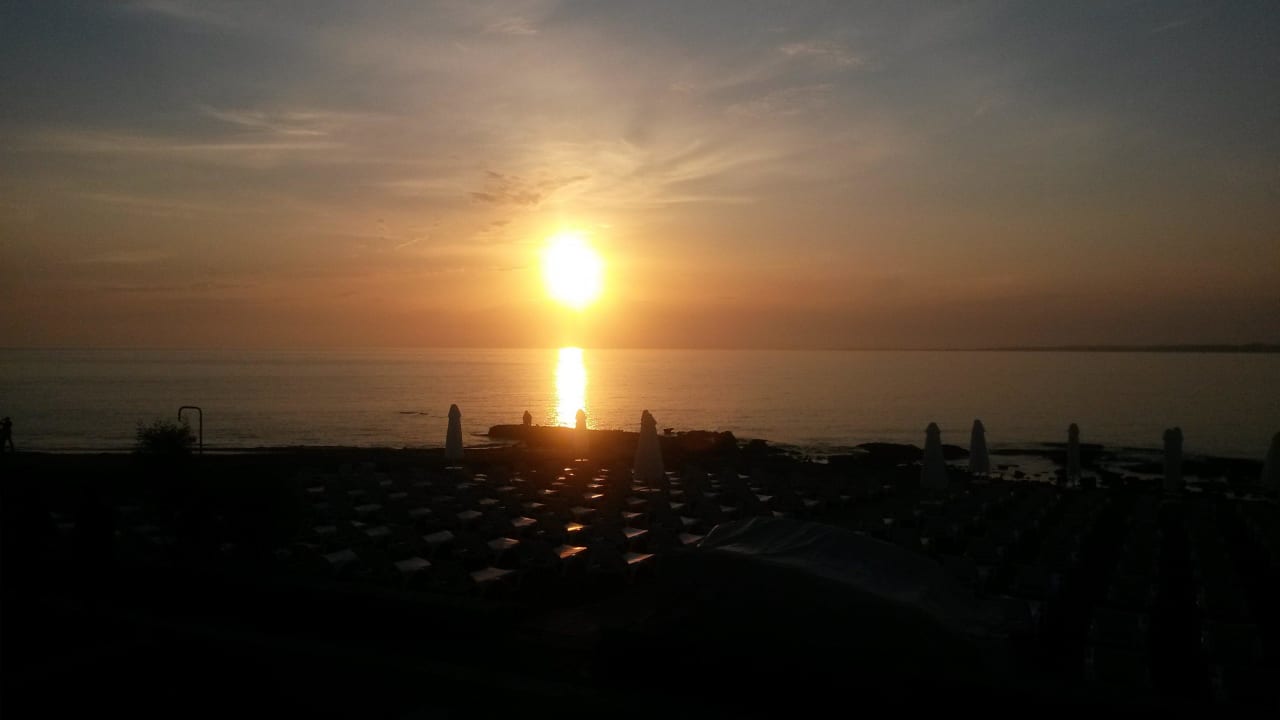 Sonnenuntergang Can Garden Beach