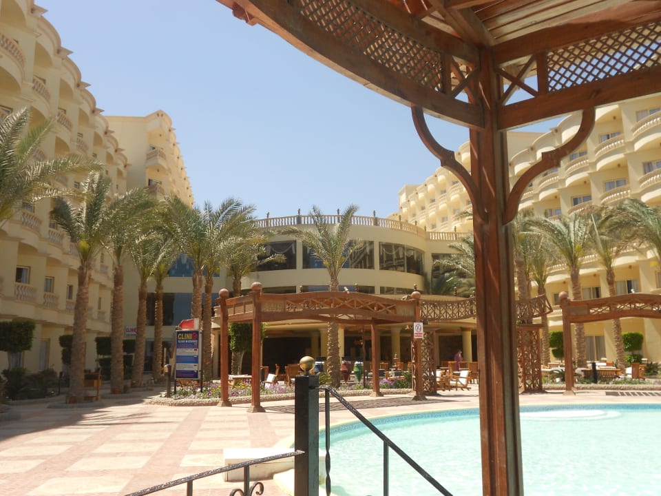 Вид из бассейна Riviera Aqua Park Resort