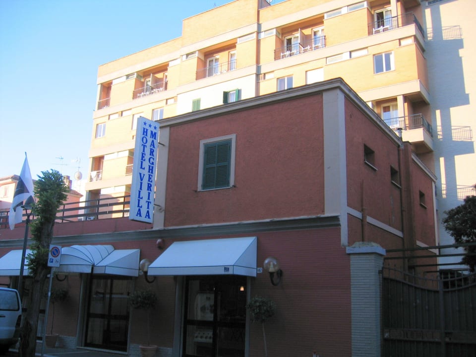 Hotel Eingang Villa Margherita