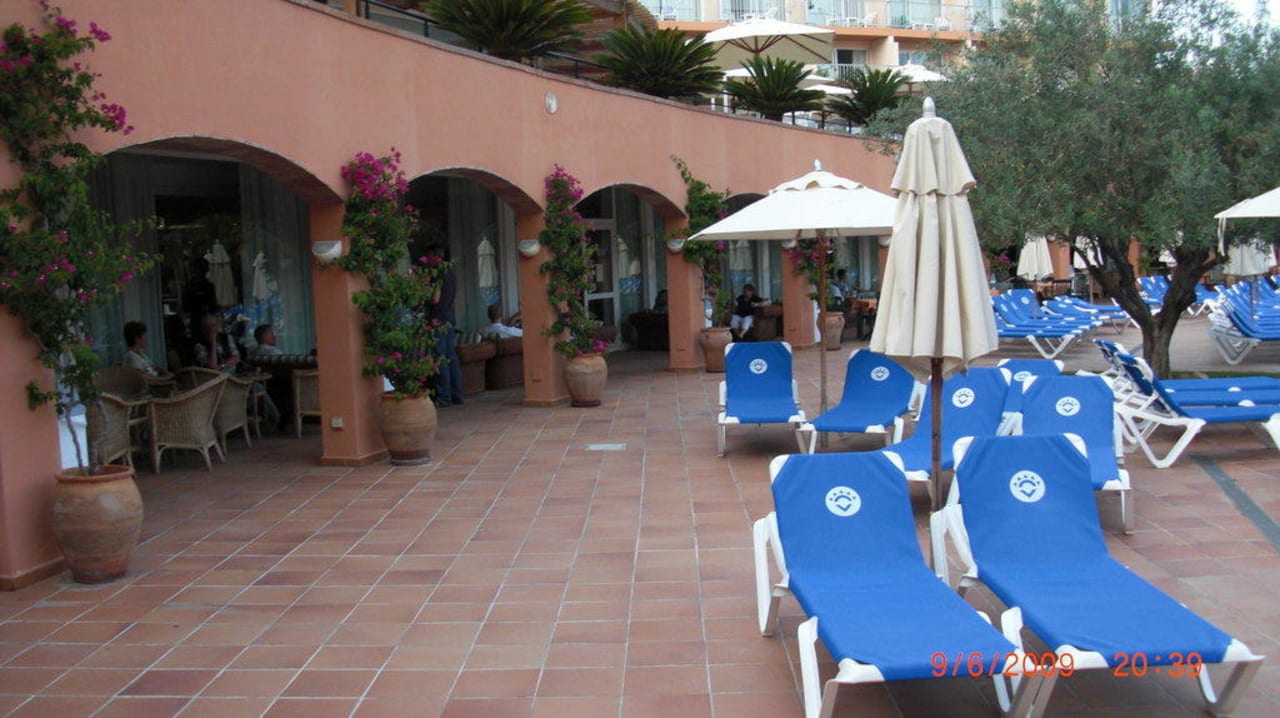 Aussenbar Valentin Grand Park Suite Hotel