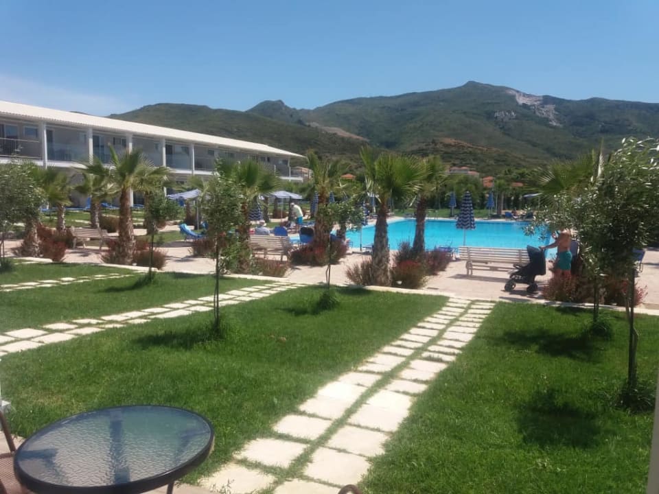 Widok z pokoju Caretta Island Hotel