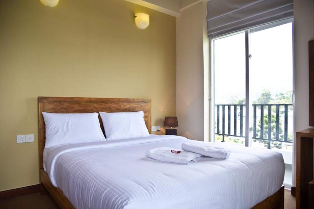 Zimmer Emirates Luxury Apartments (Glen Fall Residencies)