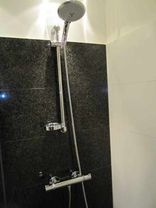 Badezimmer Motel One Hamburg-Alster