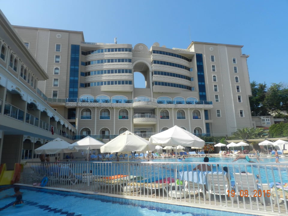 Hotel von der Poolanlage aus gesehen Hotel Sultan of Side