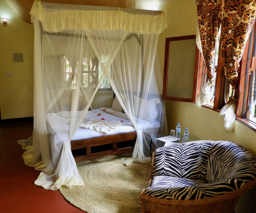 Zimmer The Vijiji Center Lodge & Safari