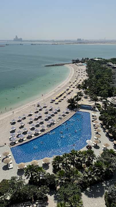 Pool Mövenpick Resort Al Marjan Island