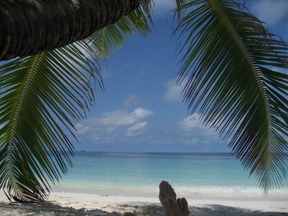 Strand bei den Superior-Bungalows Filitheyo Island Resort