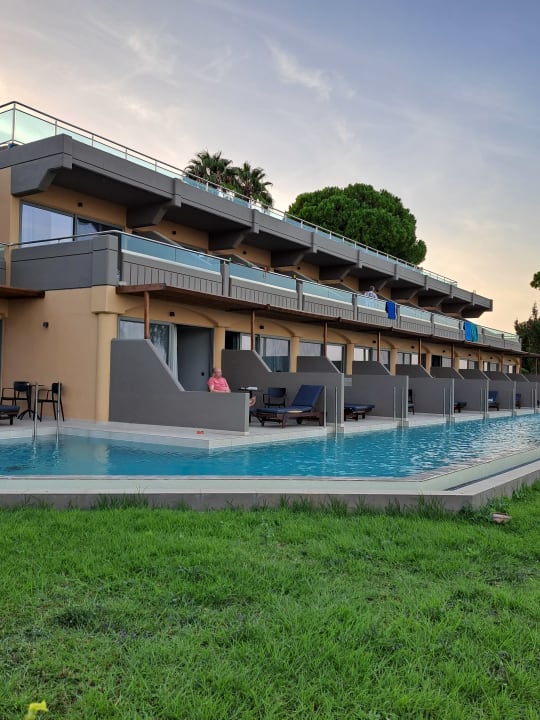 Pool Kresten Palace Hotel