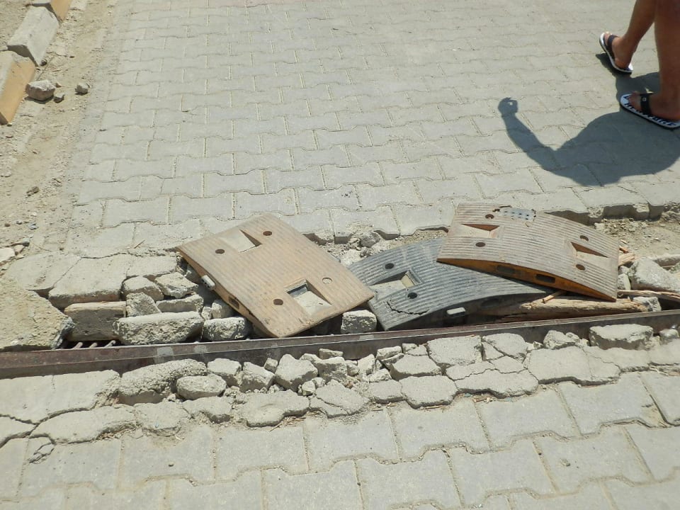 Weg zum Strand Dizalya Palm Garden