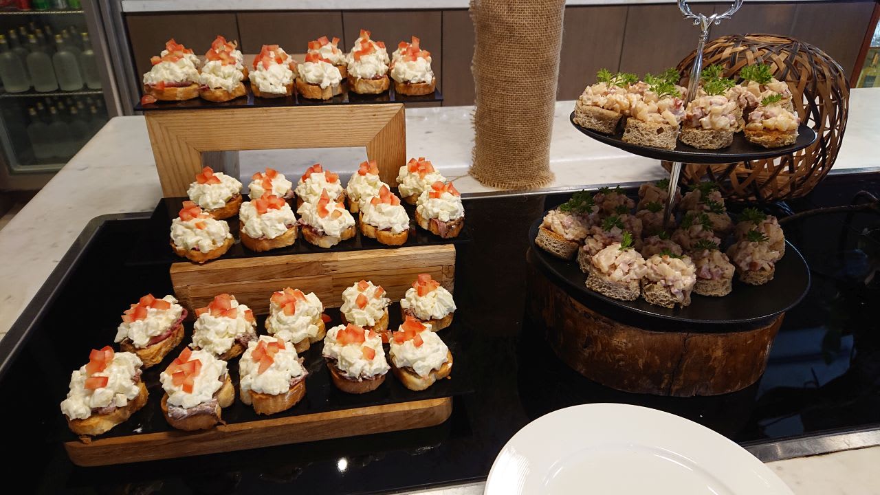 Gastro Crowne Plaza Vientiane