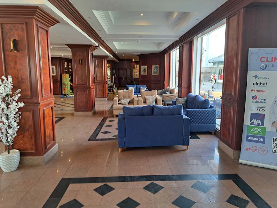Lobby Menaville Safaga