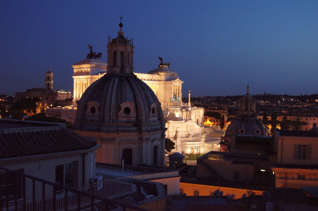 Blick auf die "Schreibmaschine" Hotel Pace Helvezia