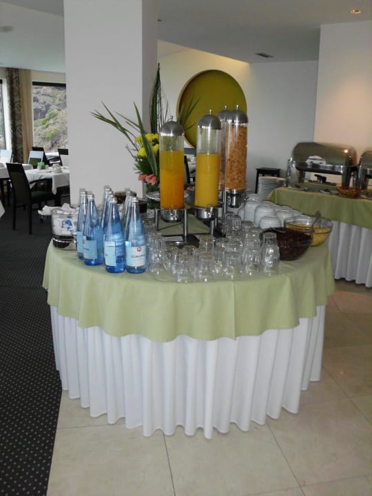 Frühstück Caloura Hotel Resort