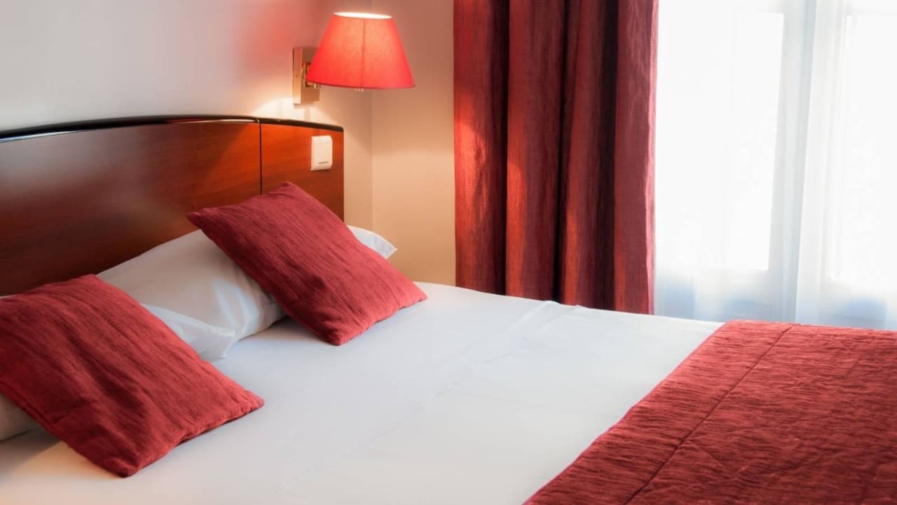 Guest Room Hotel Des Deux Avenues