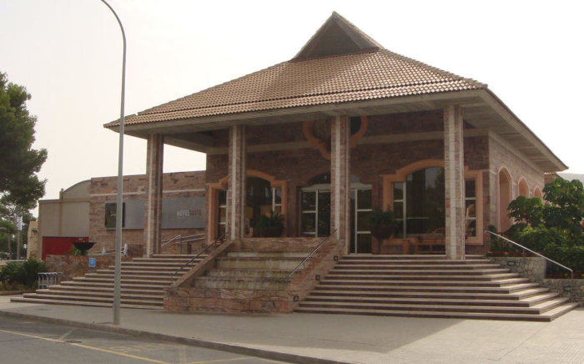 Straßeansicht VIVA Cala Mesquida Suites & Spa 16+