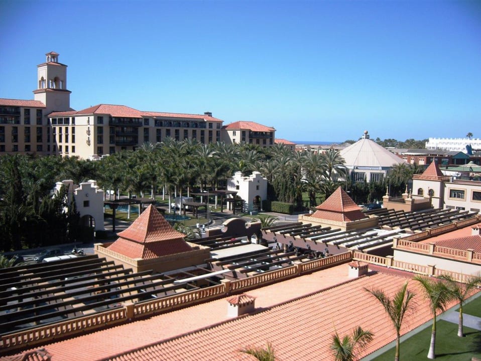 Blick vom Balkon Rictung Meer Lopesan Baobab Resort