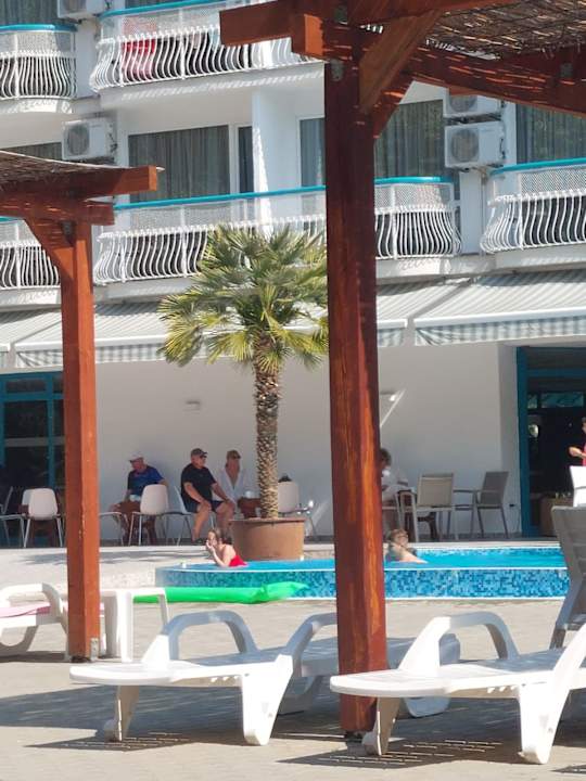 Pool Hotel Zefir Beach