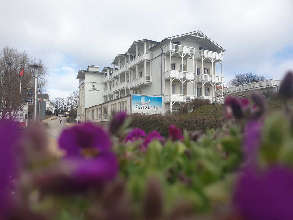 Außenansicht Koopmanns Hotel und Lädchen