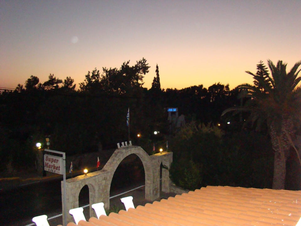 O wschodzie slońca Lili Hotel