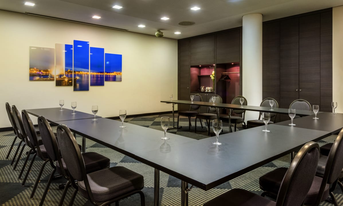 Sonstiges Mövenpick Hotel Stuttgart Airport