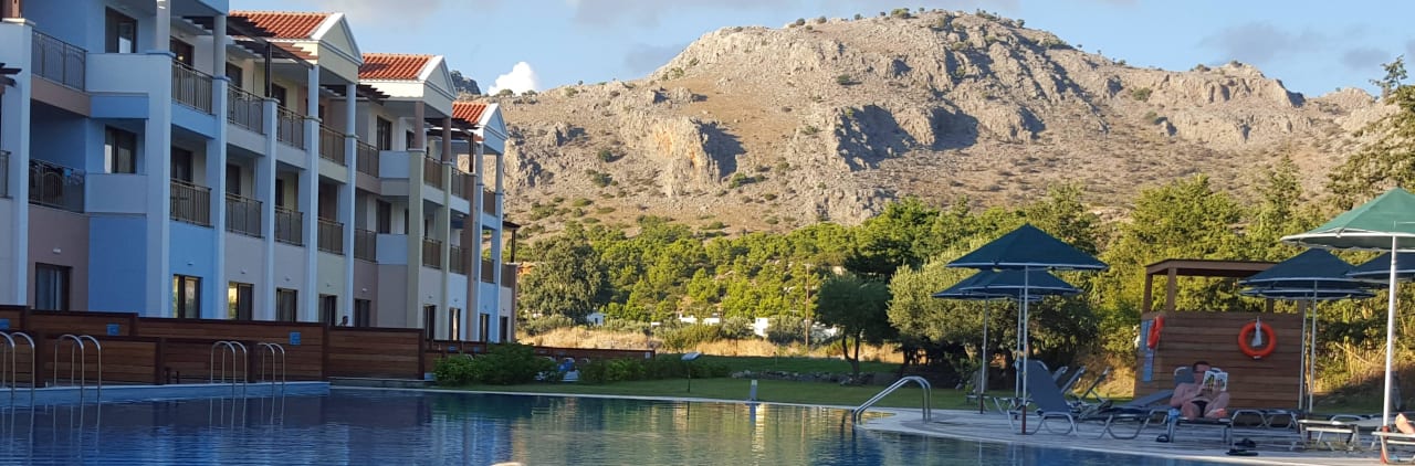 Basen i pokoje od 6000 wzwyż Lindos Imperial Resort & Spa