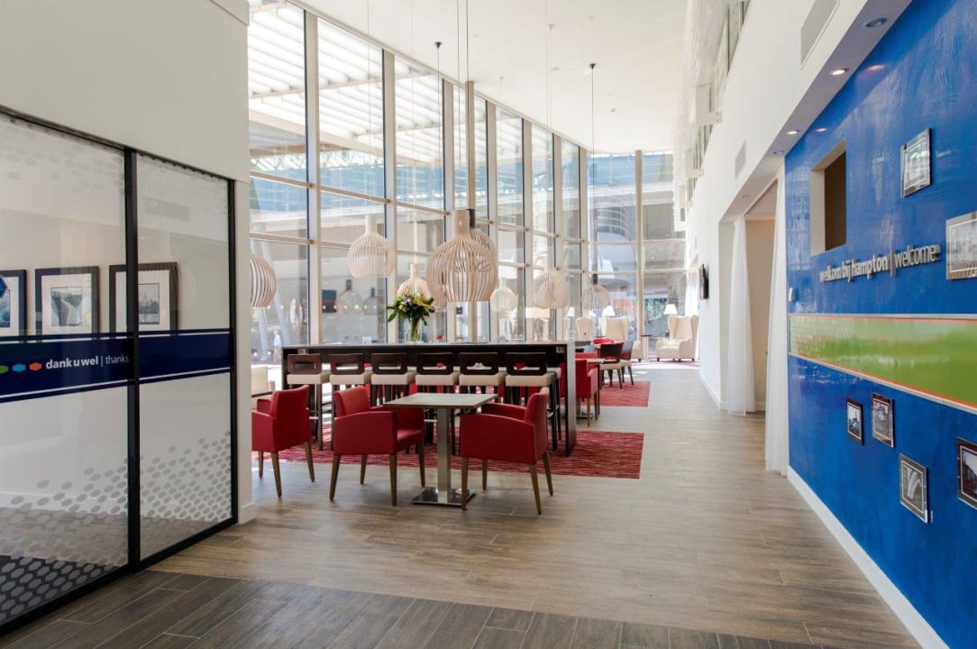 Lobby Hampton by Hilton Amsterdam / Arena Boulevard