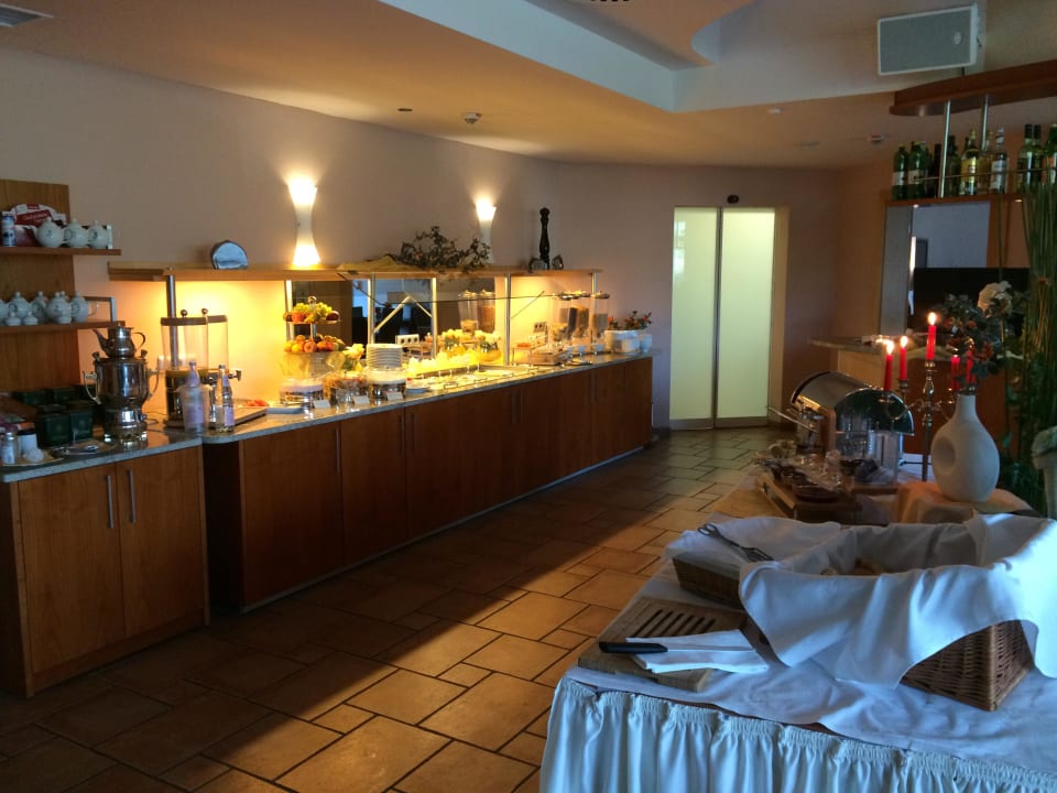 Frühstücksbüffet  Rebhan's Business und Wellness Hotel