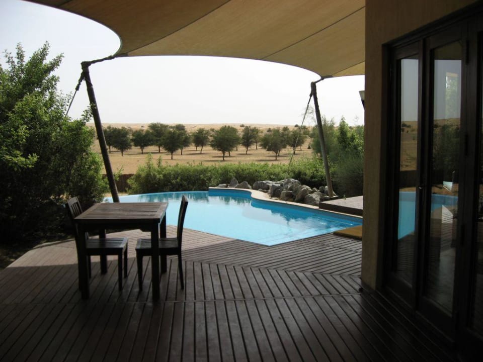 Pool an der Suite Al Maha, A Luxury Collection Desert Resort & Spa