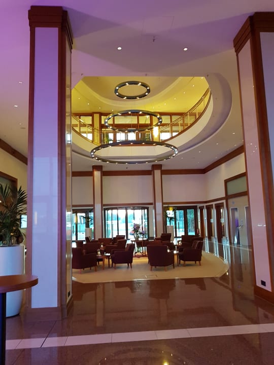 Lobby ATLANTIC Hotel Wilhelmshaven