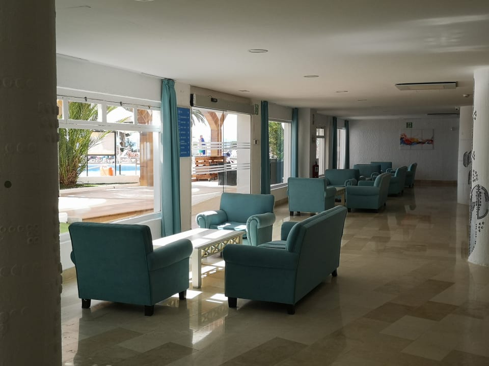 Lobby AluaSun Doblemar