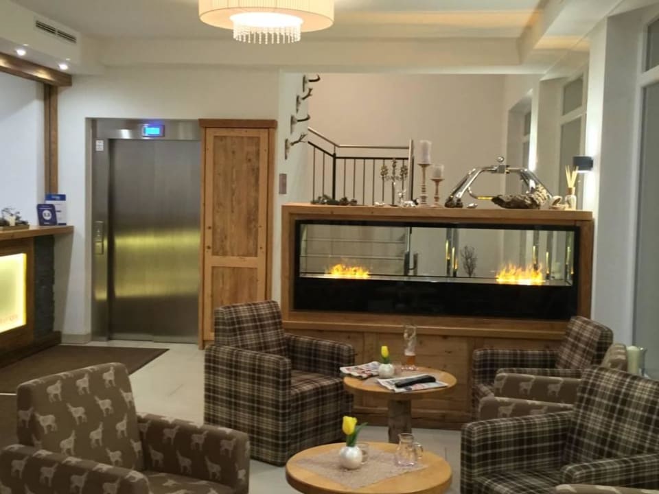 Rezeption Hotel Heigenhauser
