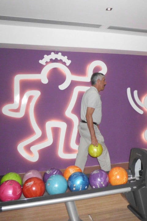 Bowlen Seamelia Beach Resort