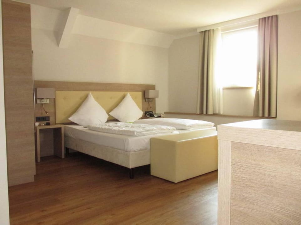 Mansardzimmer 126 Hotel Doctor Weinstube
