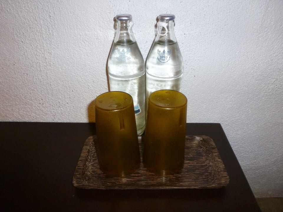 2 Flaschen Wasser kostenlos Jam Hostel Bangkok