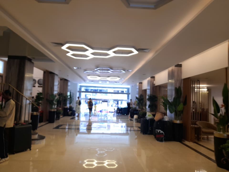 Lobby Minamark Beach Resort & Spa