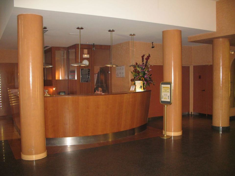 Eingangshalle Hotel Opera Cadet