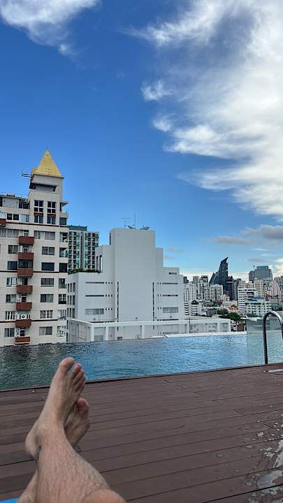 Pool The Residence on Thonglor