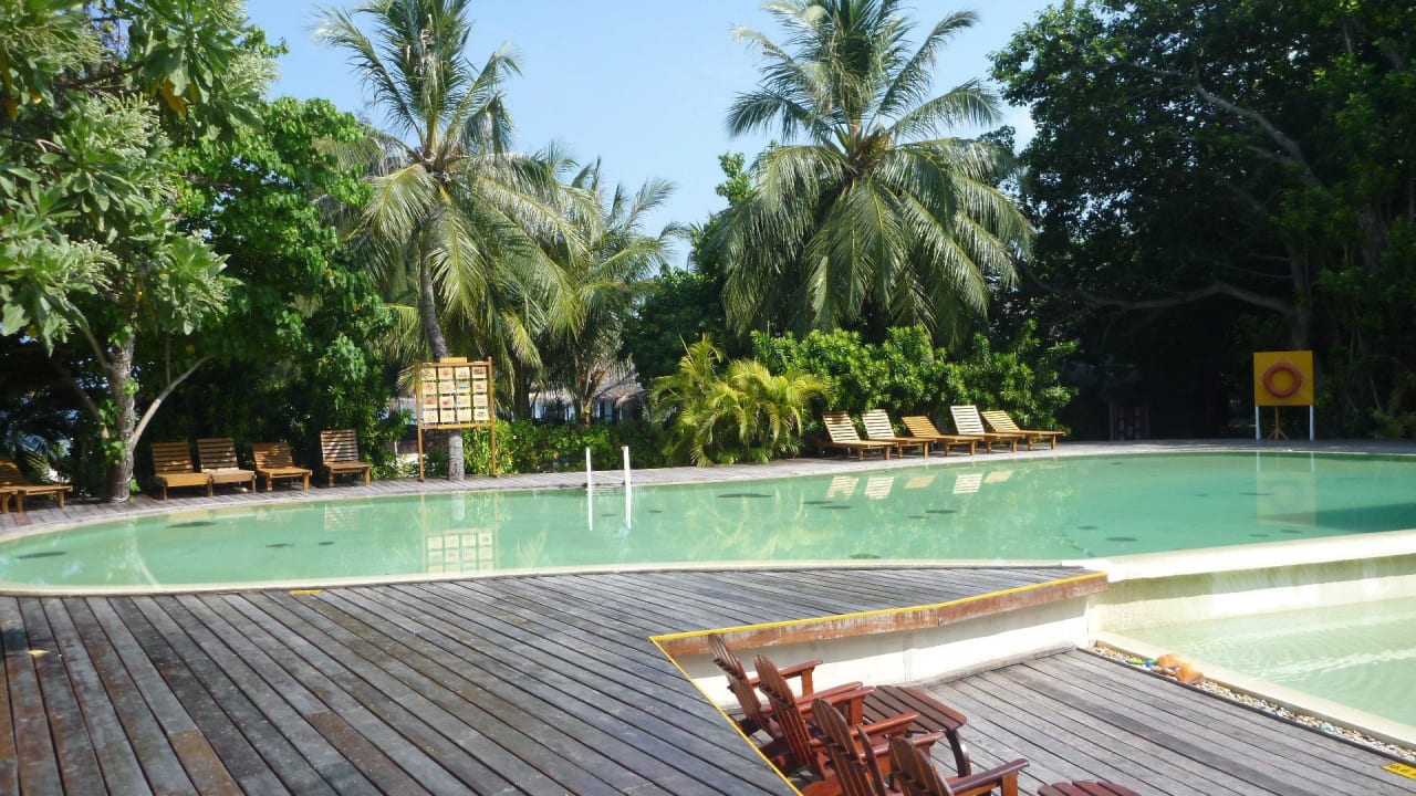 Ruheplätze am Pool Adaaran Select Hudhuran Fushi - Premium All Inclusive