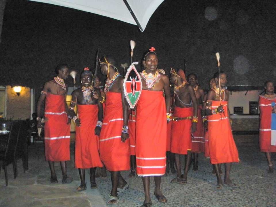 Massai - Abend Bahari Beach Hotel